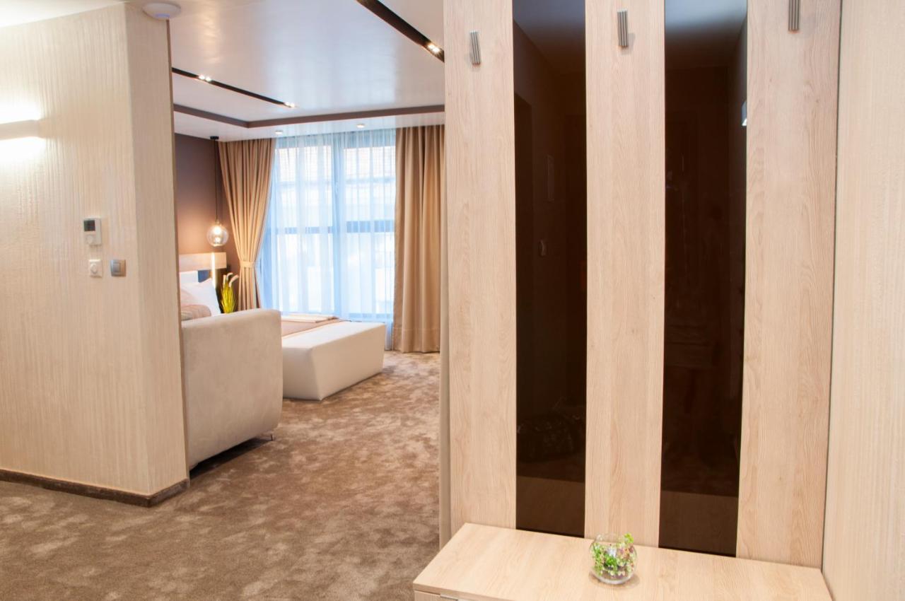 Family Hotel Business Club Shumen Esterno foto