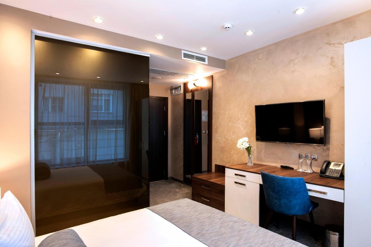 Family Hotel Business Club Shumen Esterno foto