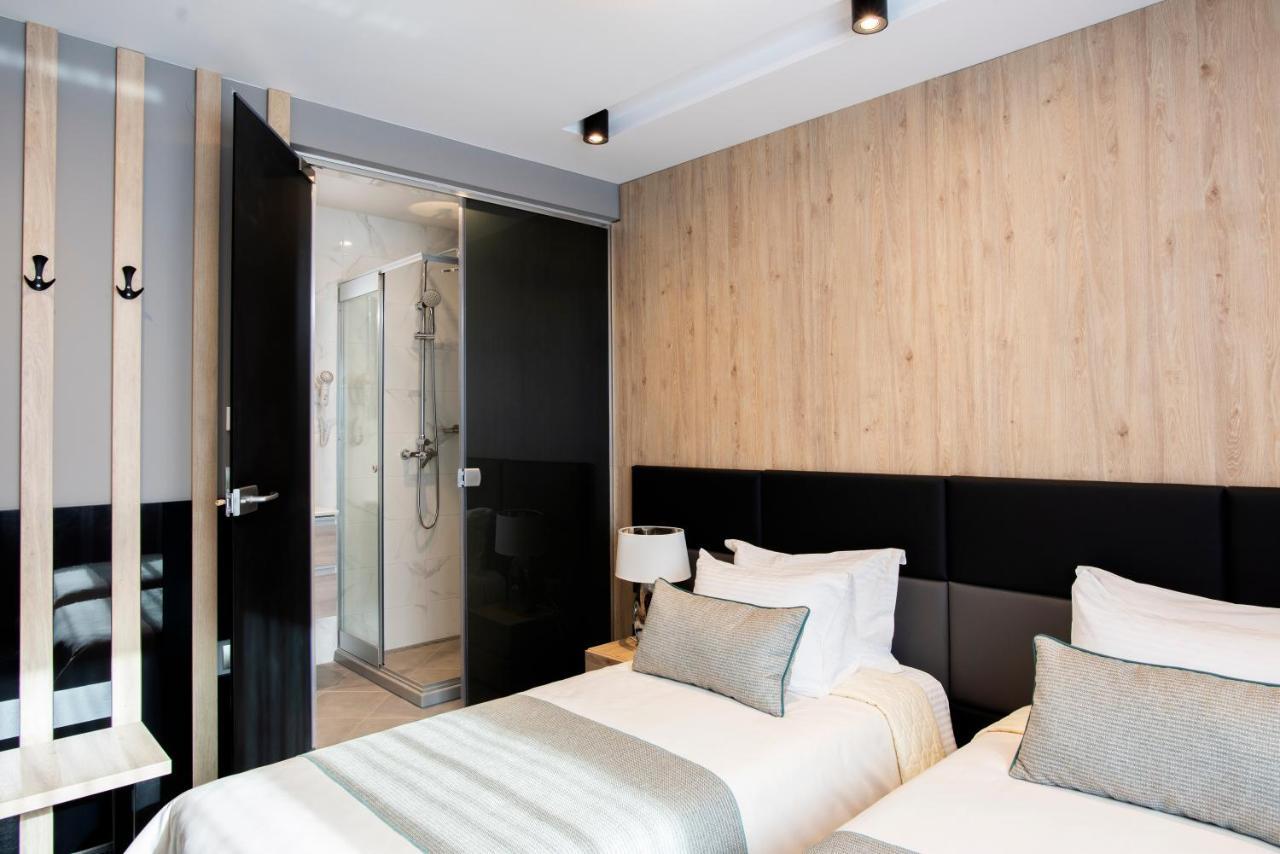 Family Hotel Business Club Shumen Esterno foto