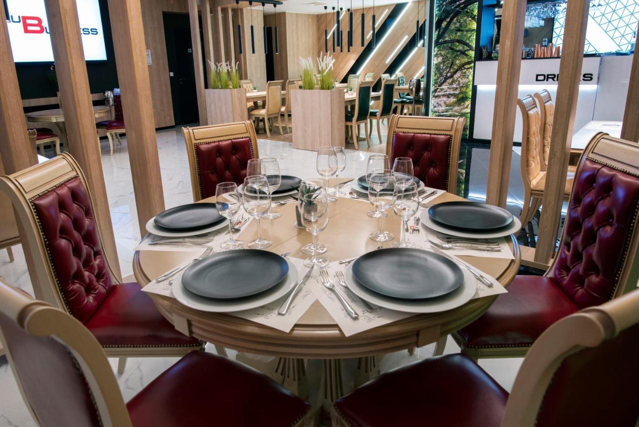 Family Hotel Business Club Shumen Esterno foto