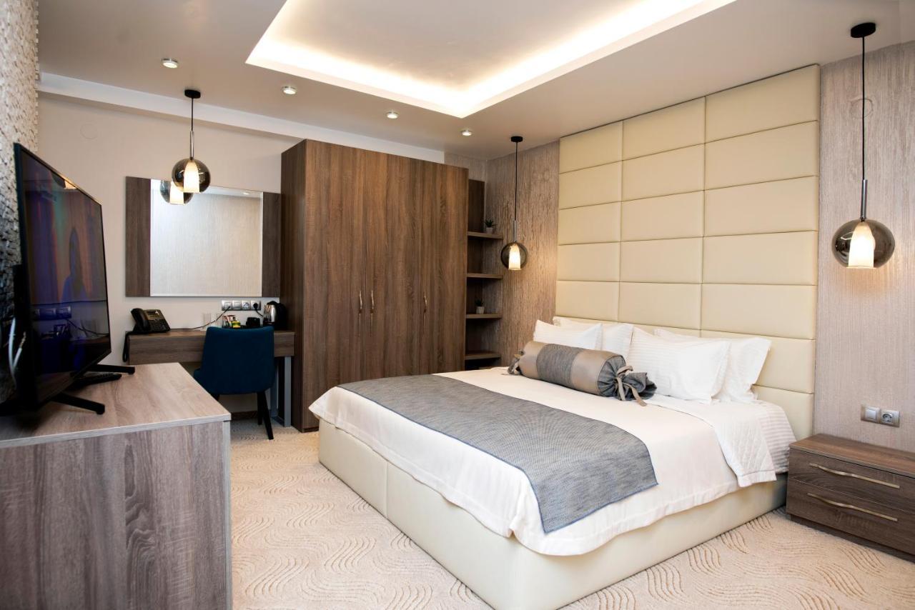 Family Hotel Business Club Shumen Esterno foto