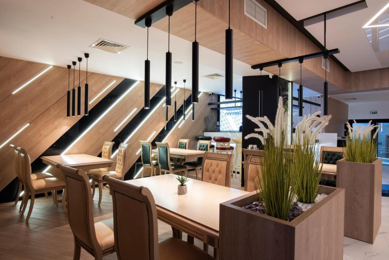 Family Hotel Business Club Shumen Esterno foto
